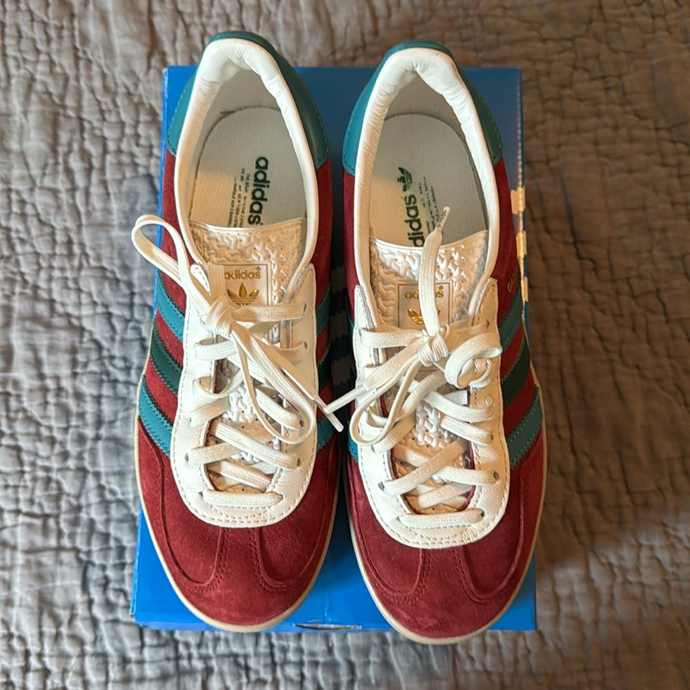 adidas Gazelle Women's Sneakers Burgundy Teal White Gum - Picture 4 of 5
